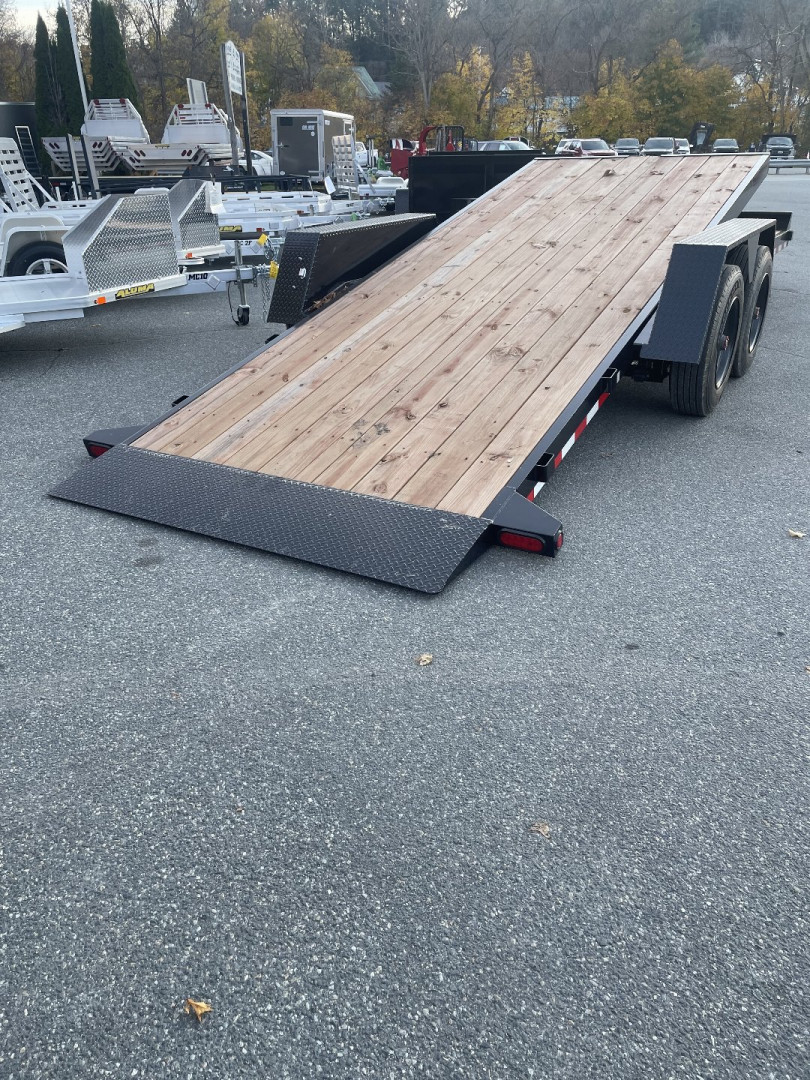 New 2025 BWISE THS17 82x22 17.6K Split Deck Tilt Trailer