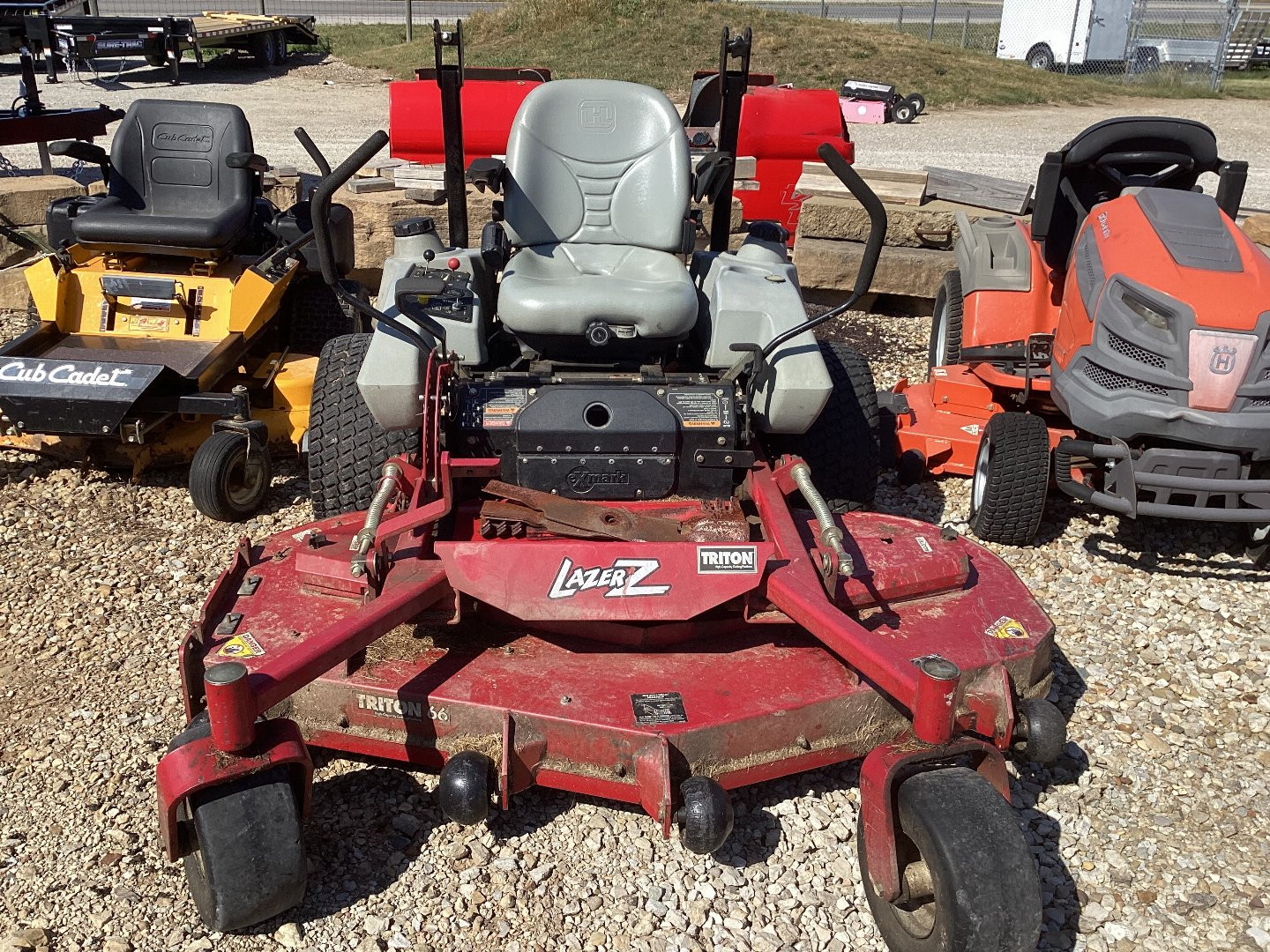 Used 2019 Exmark LazerZ Lawn Mowers
