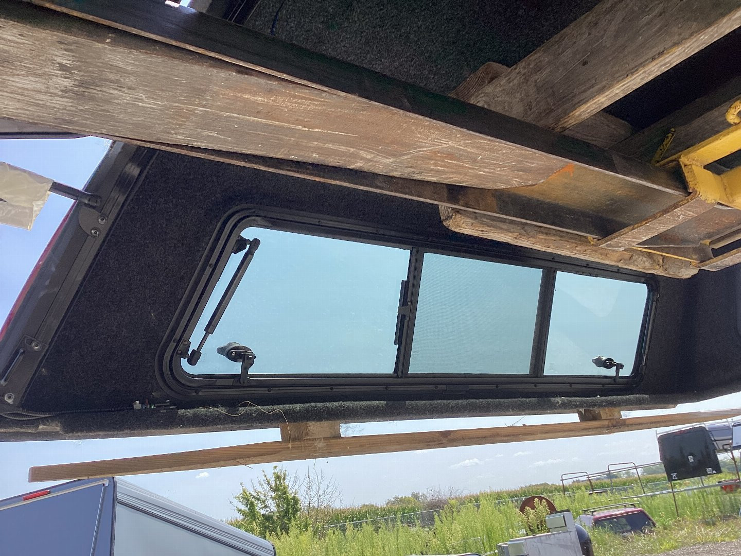 New 2019 ARE 19-24 Chevy New Body CC 6.6ft Bed Truck Cap