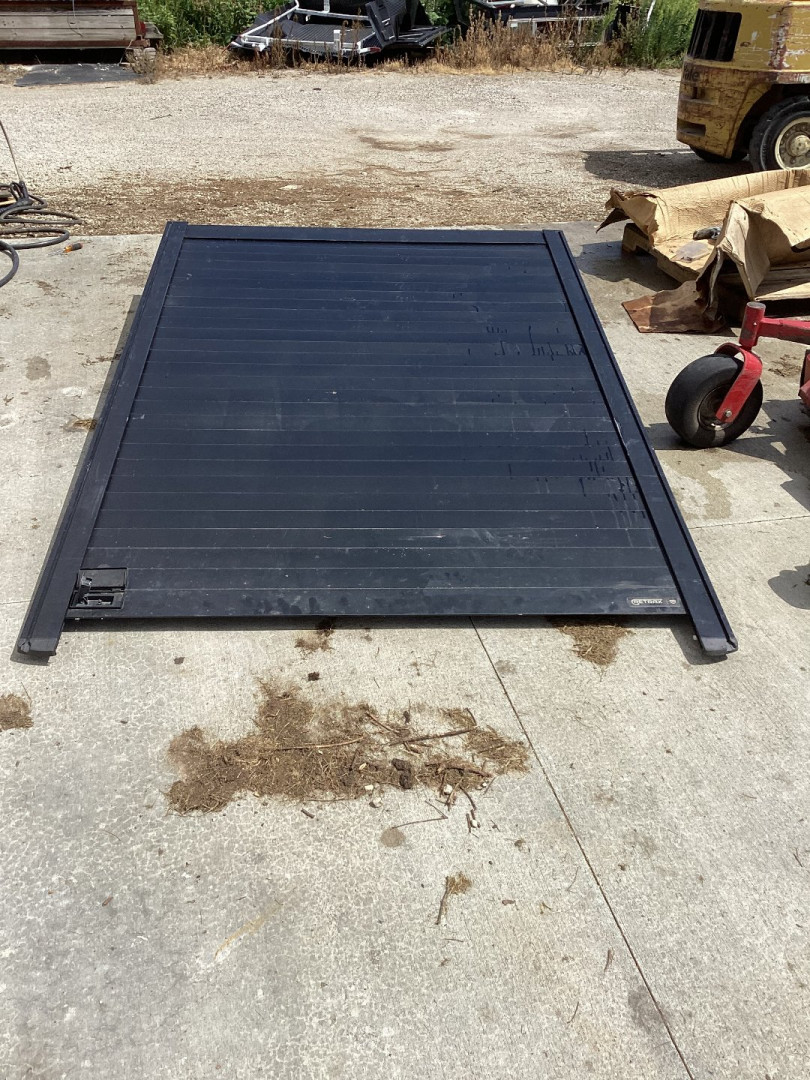 Used 2021 OTHER RETRAX PRO TONNEAU COVER Truck