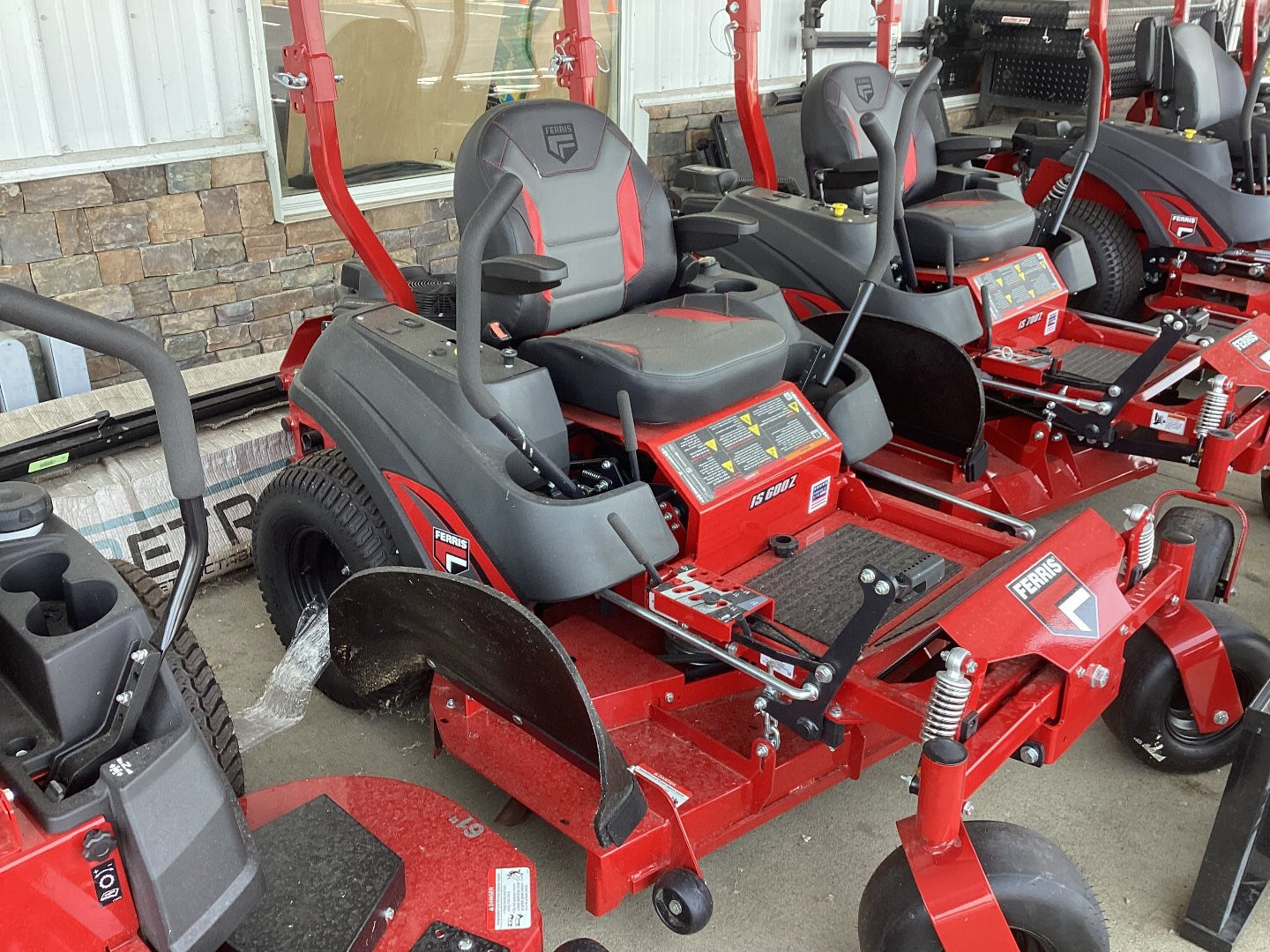 New 2024 Ferris IS600ZB2552 Lawn Mowers
