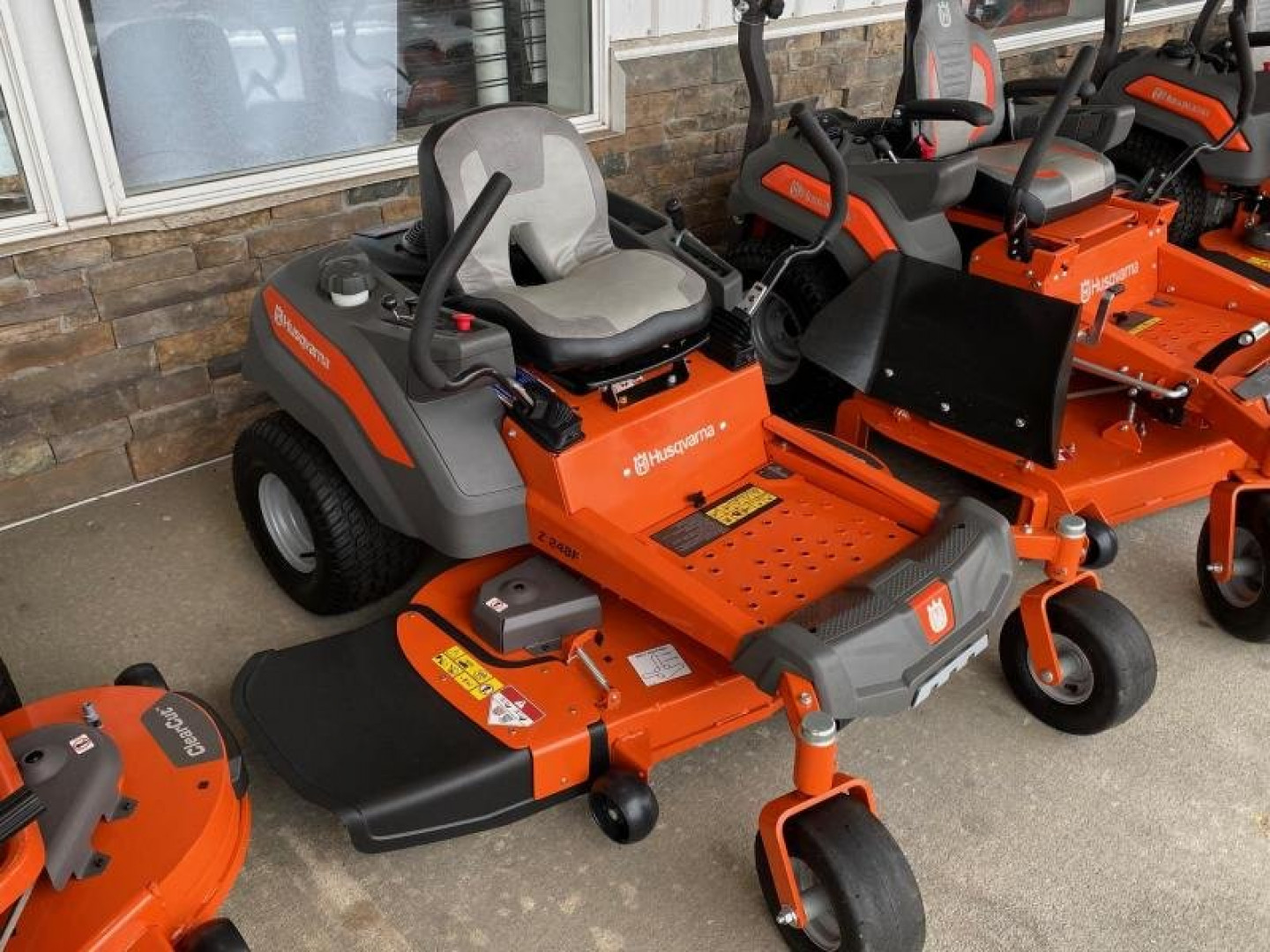 New HUSQVARNA Z248F ZERO TURN
