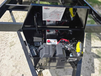 New 2025 Top Hat Trailers Dump Trailer