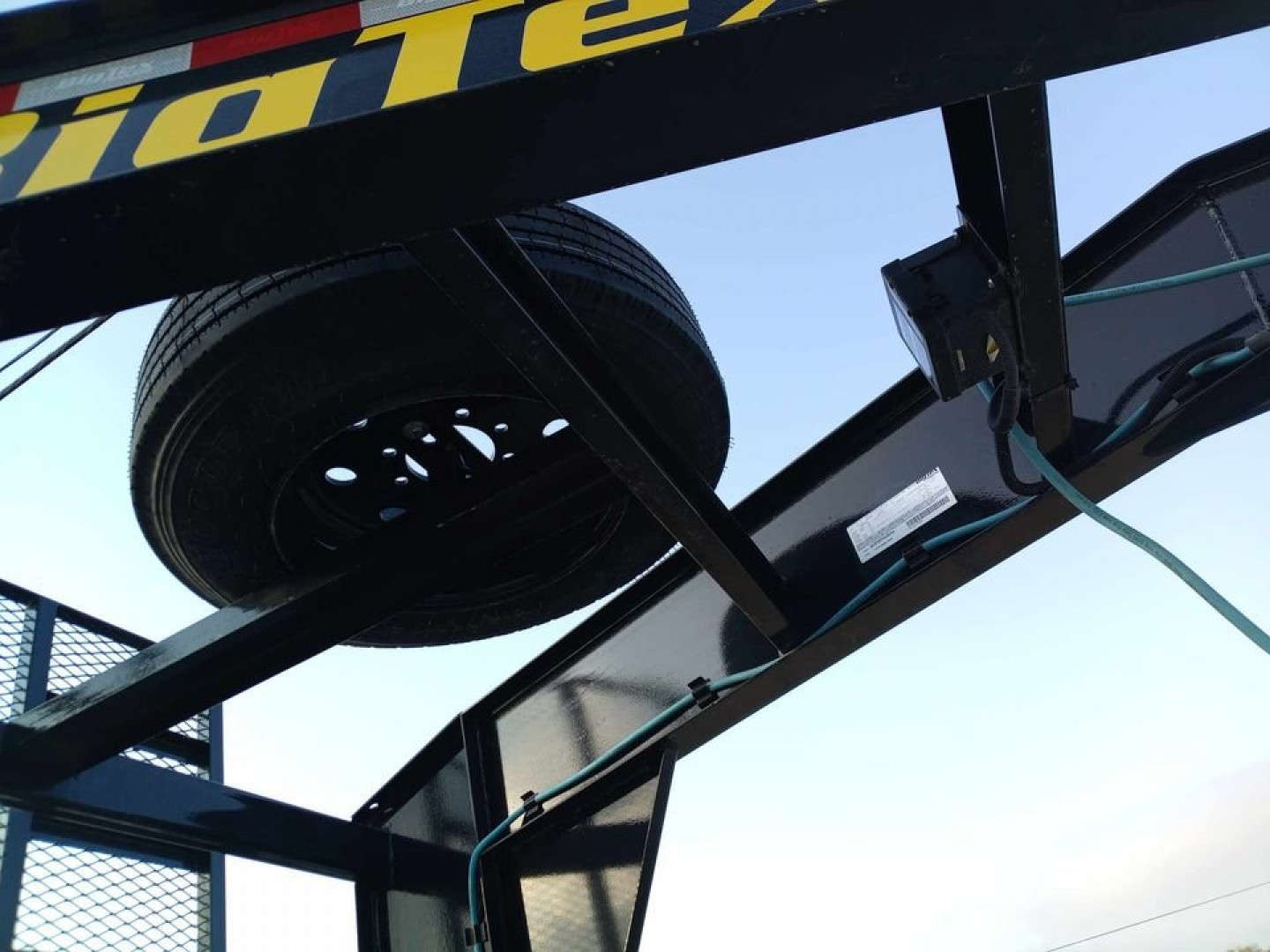 New 2023 Big Tex Trailers 16GN-35BK+5MR Gooseneck Bodies