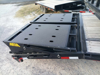 New 2023 Big Tex Trailers 16GN-35BK+5MR Gooseneck Bodies