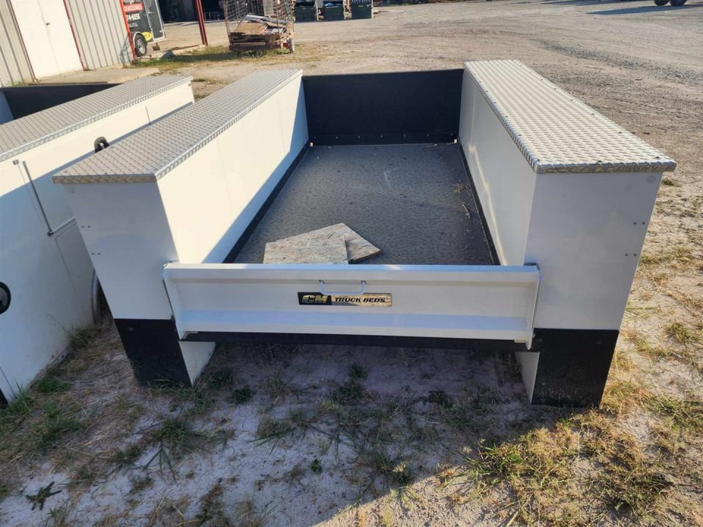 New 2023 American Trailers cmg9878vvssg2m Truck Bed