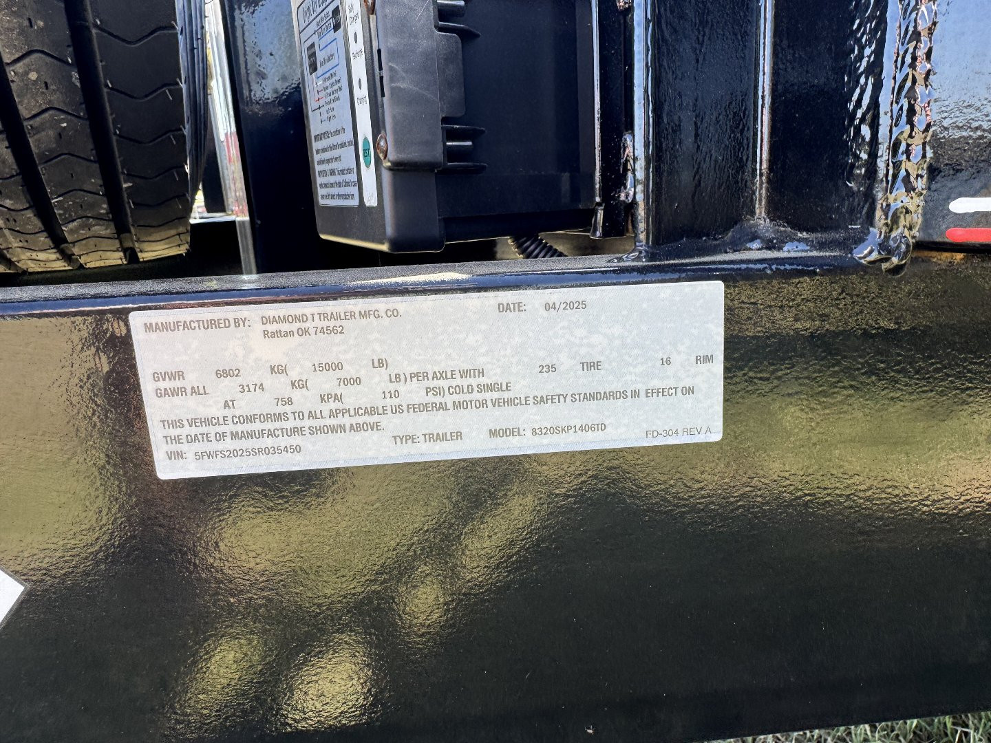 New 2025 Diamond T 8320SKP1406TD Tilt Trailer