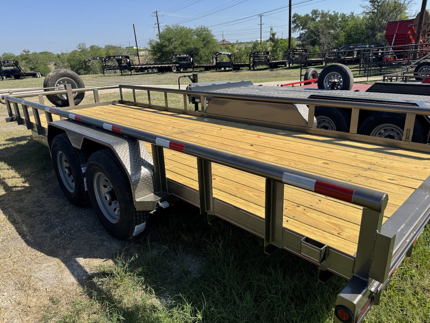 New 2025 Diamond T 8320SDU140 Equipment Trailer