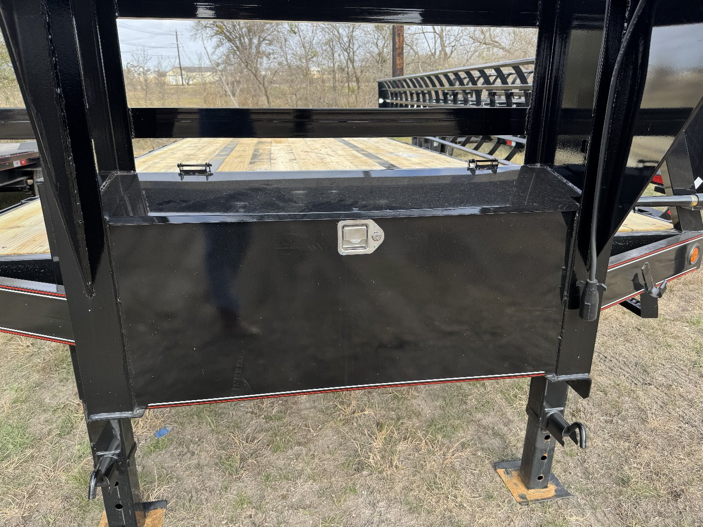 New 2025 Diamond T 10236DTF Deckover Trailer