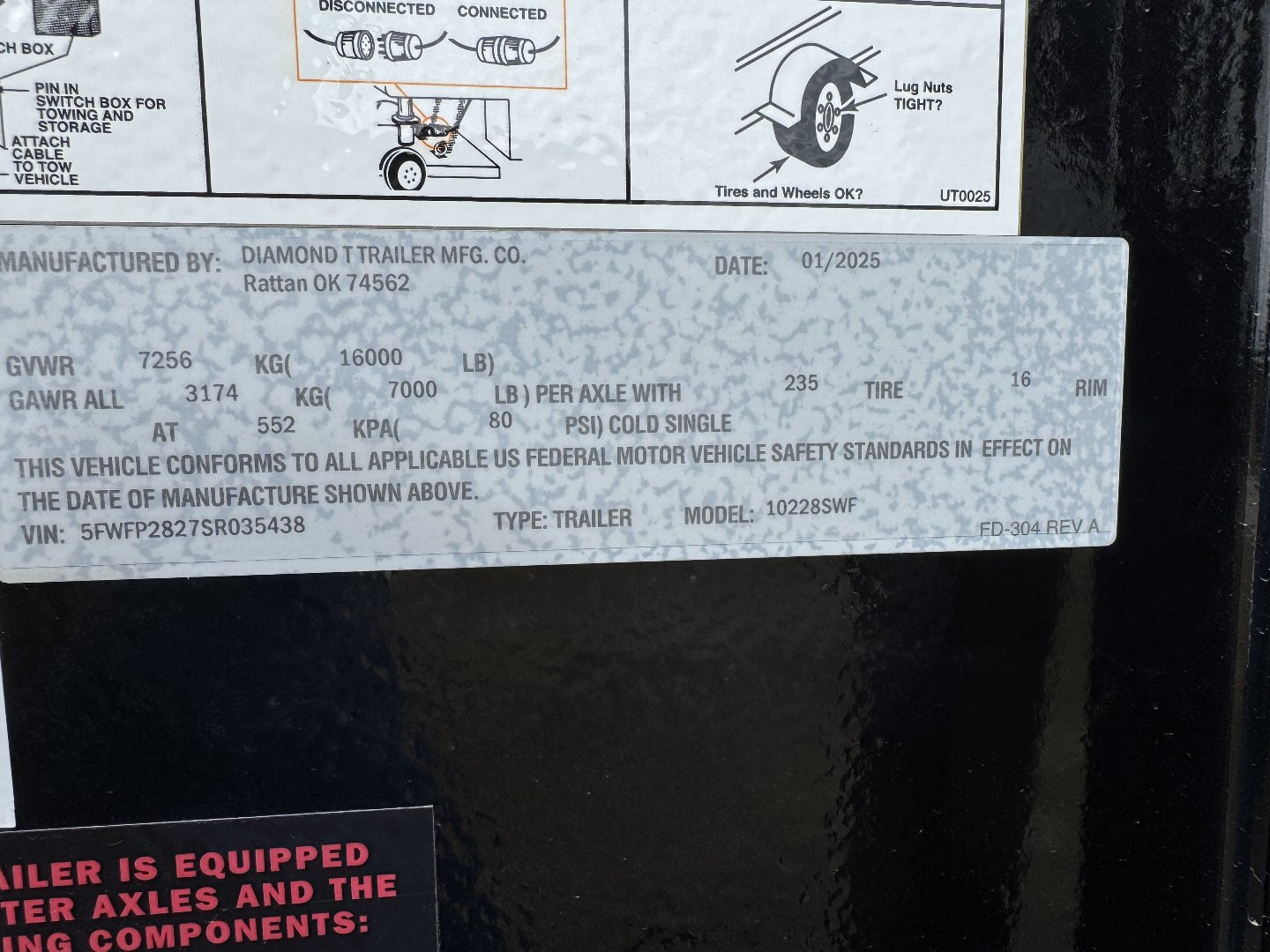 New 2025 Diamond T 10228SWF Deckover Trailer