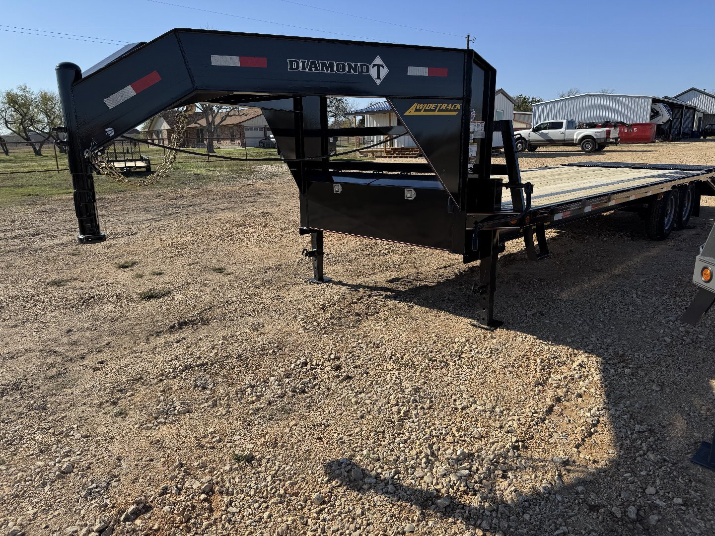 New 2025 Diamond T Deckover Trailer