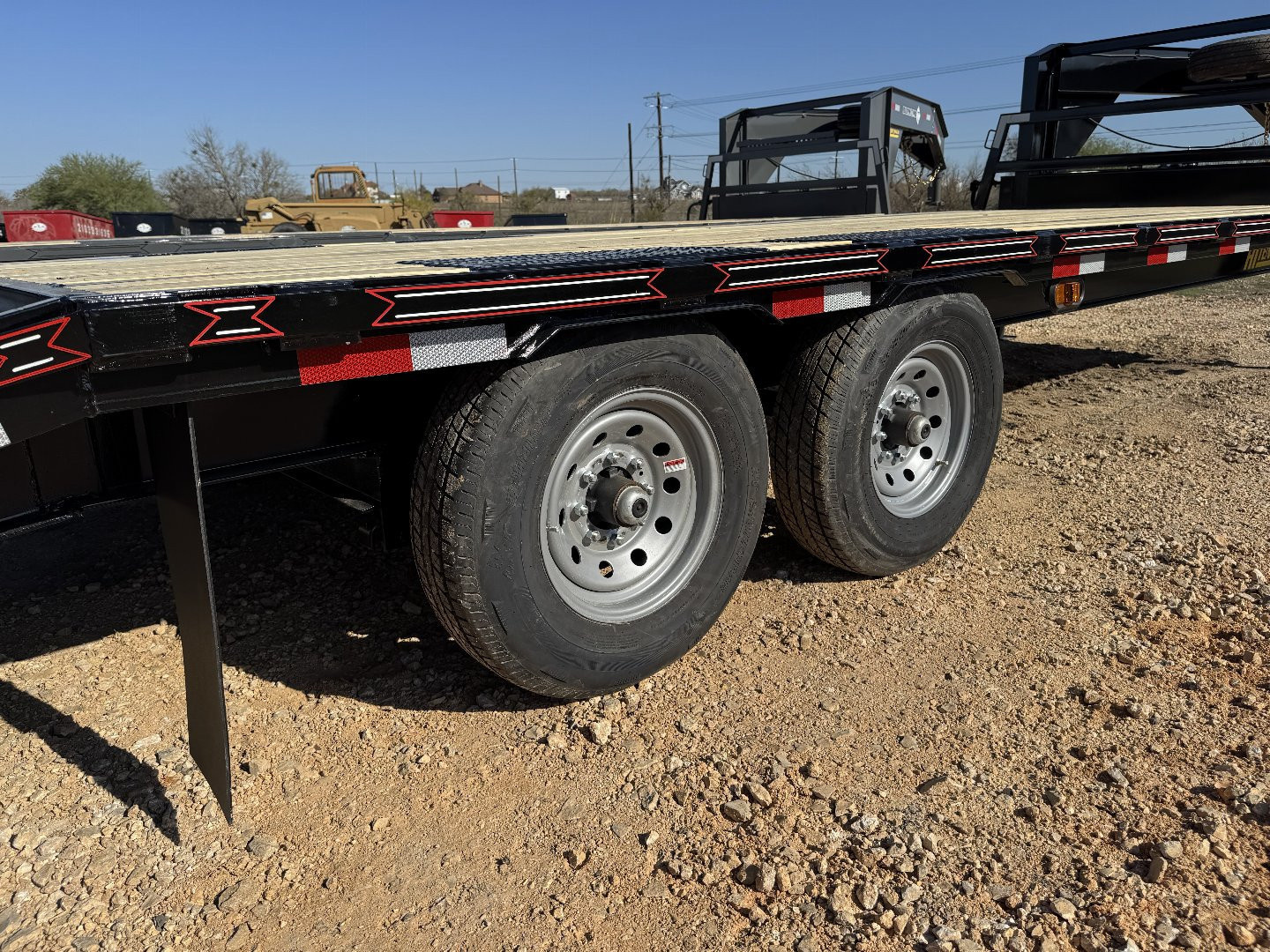 New 2025 Diamond T Deckover Trailer