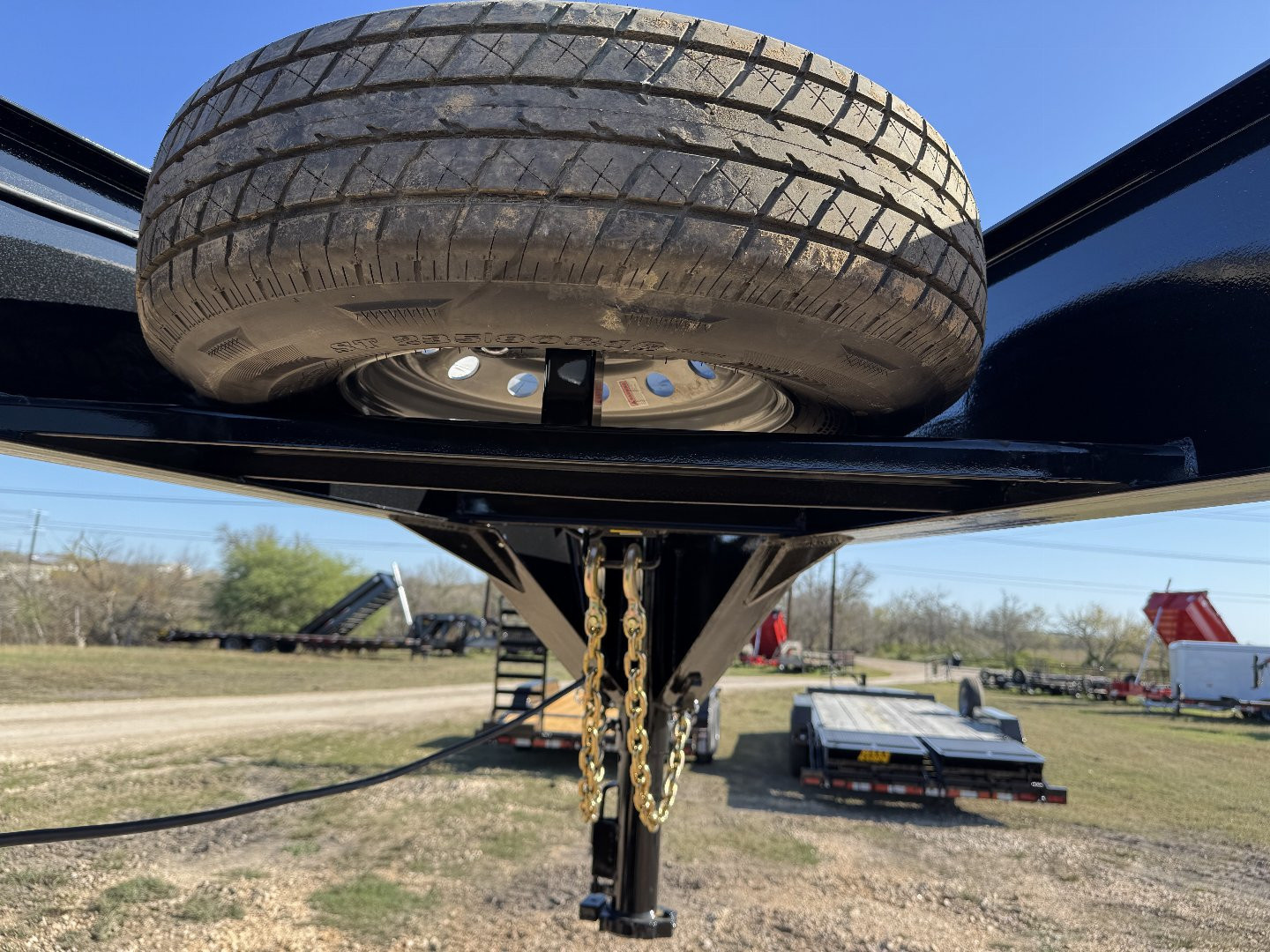 New 2025 Diamond T Deckover Trailer