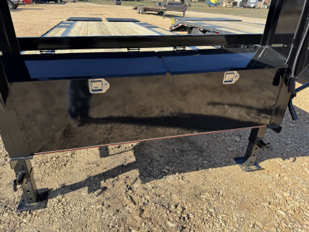 New 2025 Diamond T Deckover Trailer