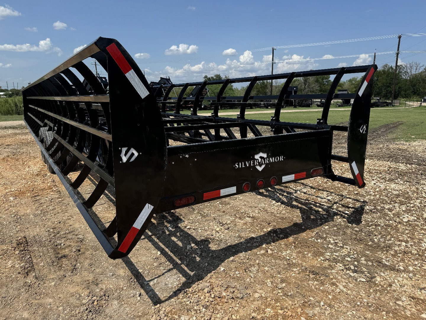 New 2024 SILVER ARMOR 20 BALE Hay Trailer