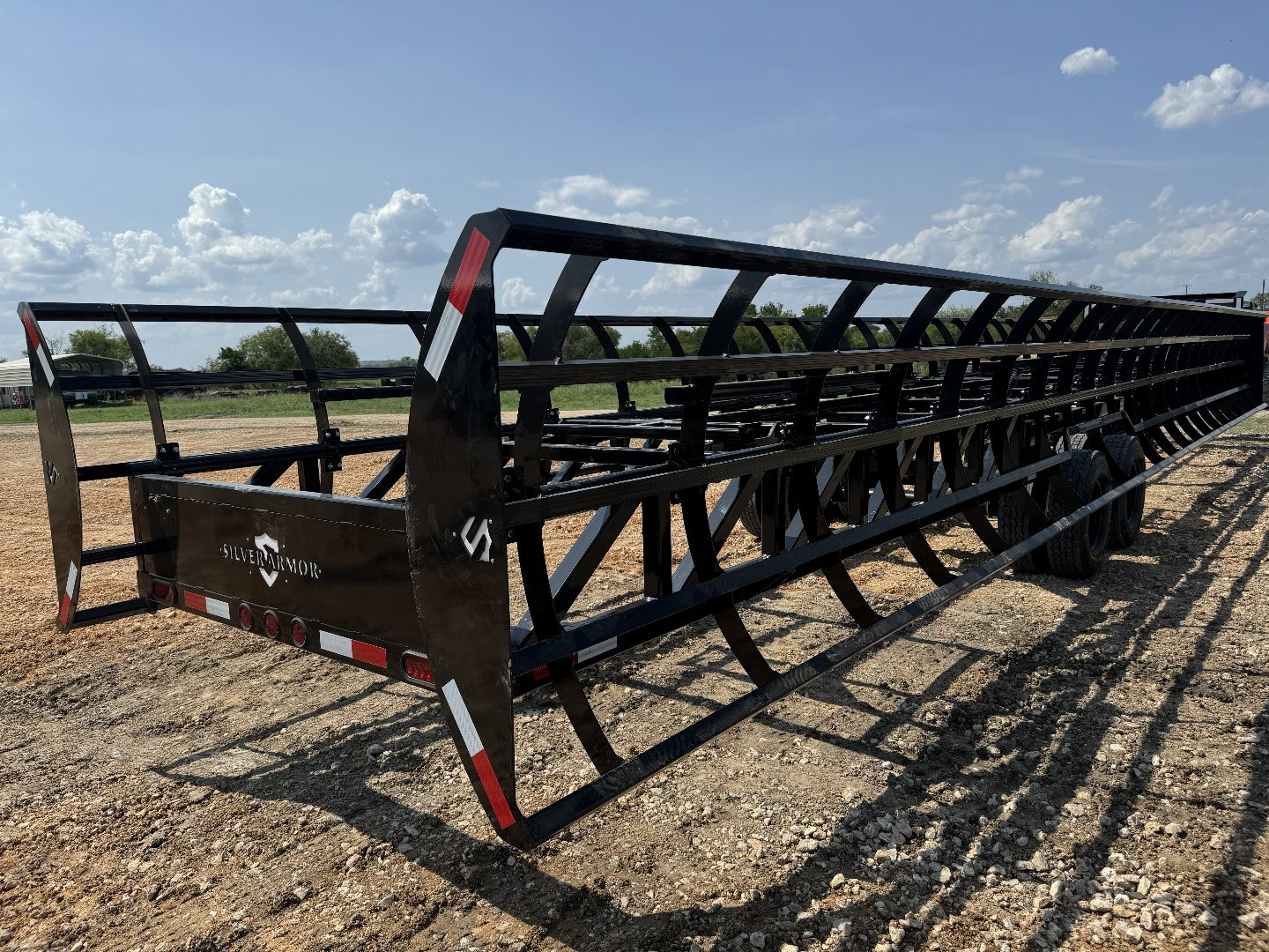 New 2024 SILVER ARMOR 20 BALE Hay Trailer