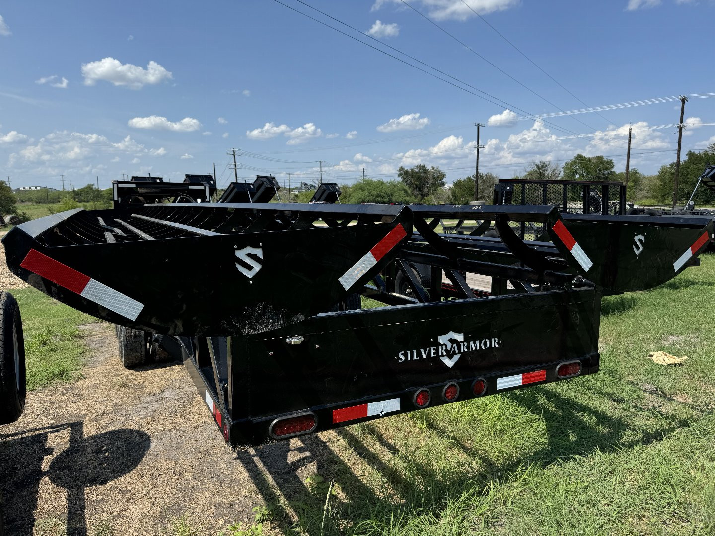 New 2024 SILVER ARMOR 20 BALE Hay Trailer
