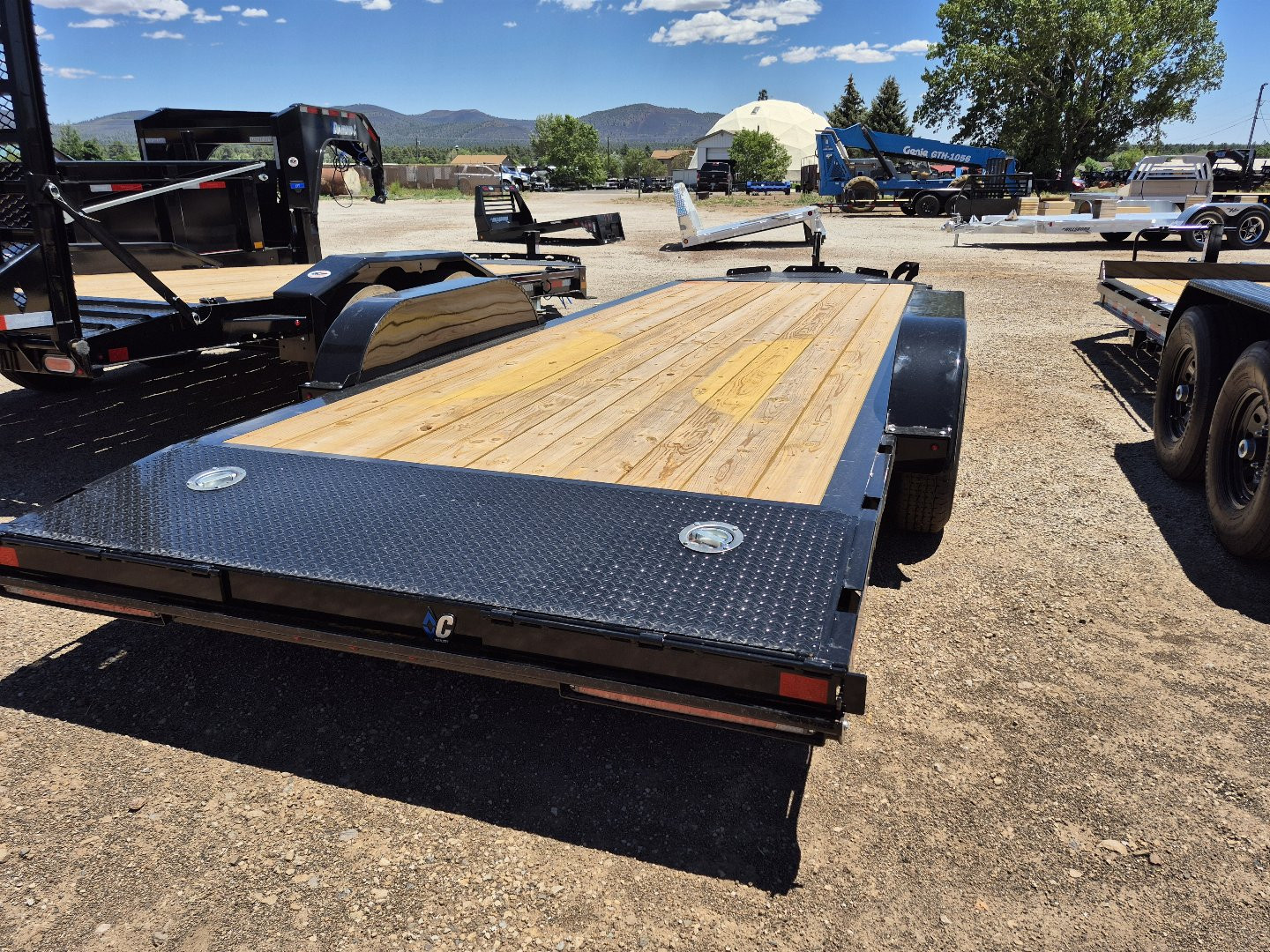 New 2025 Diamond C Tandem Axle Single Car Hauler/9,890 GVWR/83"x20'