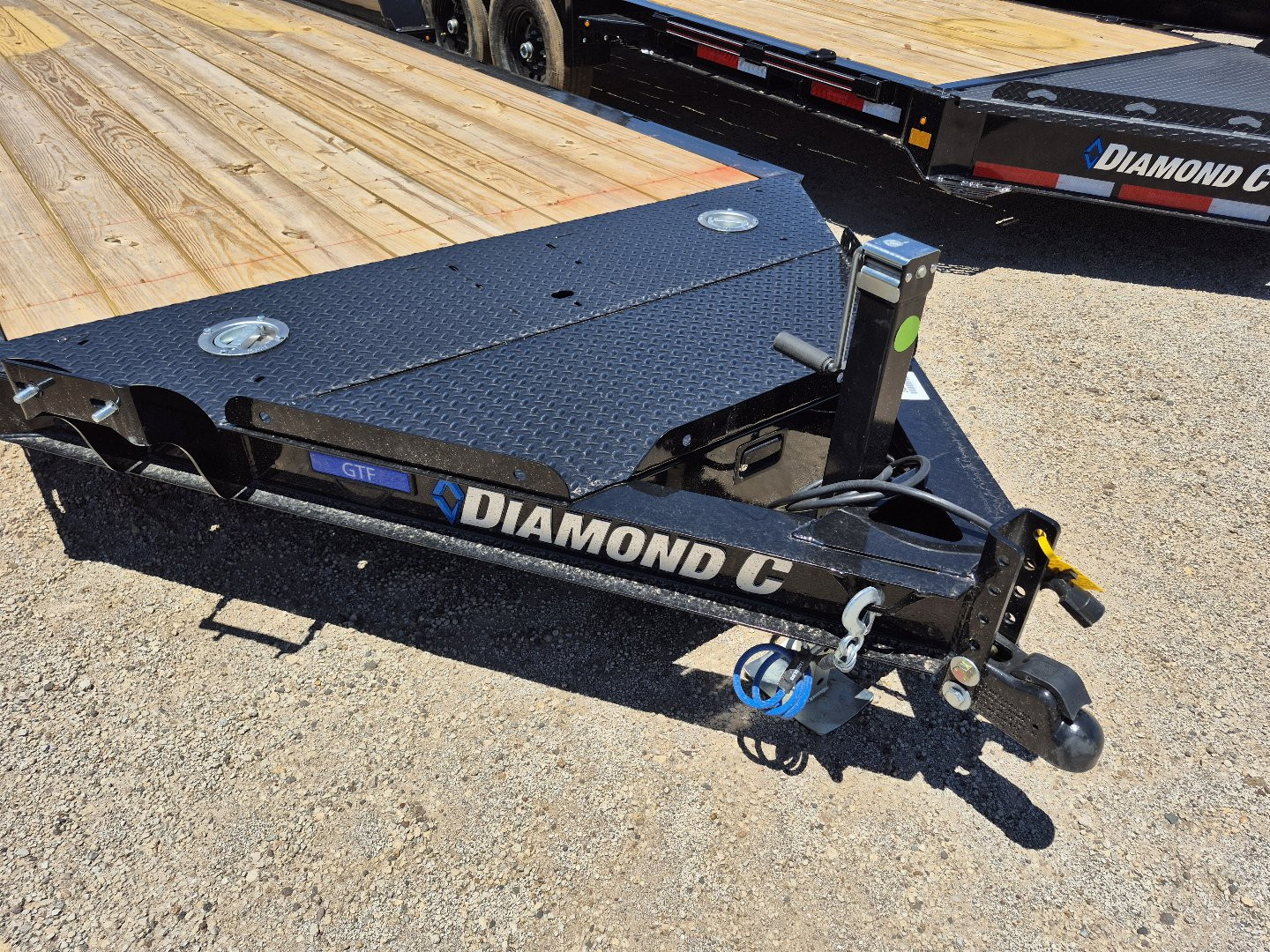 New 2025 Diamond C Tandem Axle Single Car Hauler/9,890 GVWR/83"x20'
