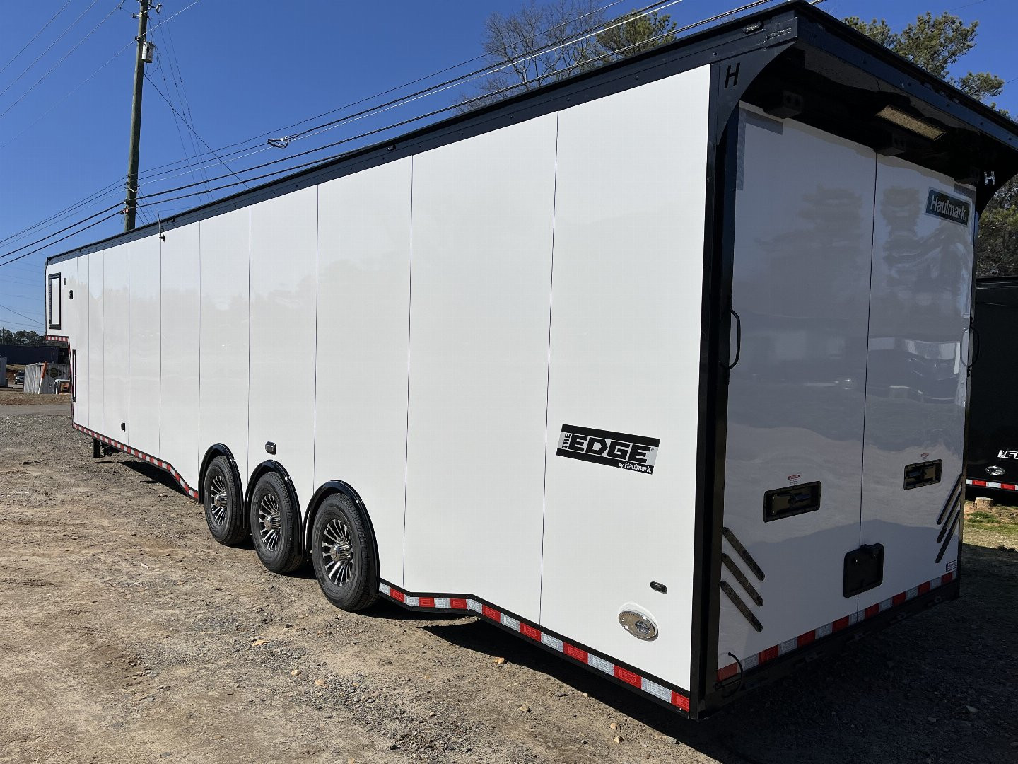 New 2025 Haulmark 44 Bathroom Gooseneck