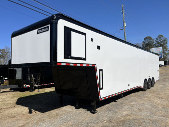 New 2025 Haulmark 44 Bathroom Gooseneck