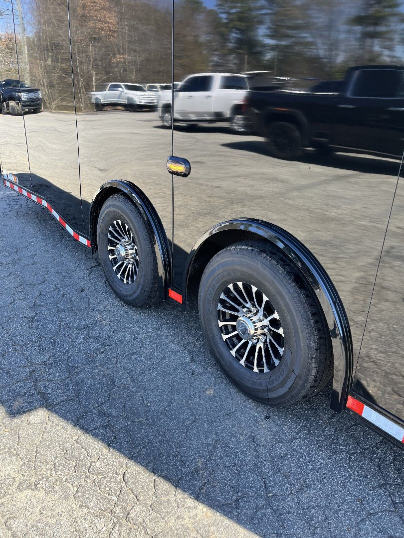 New 2025 Haulmark 20' EDGE Race Trailer