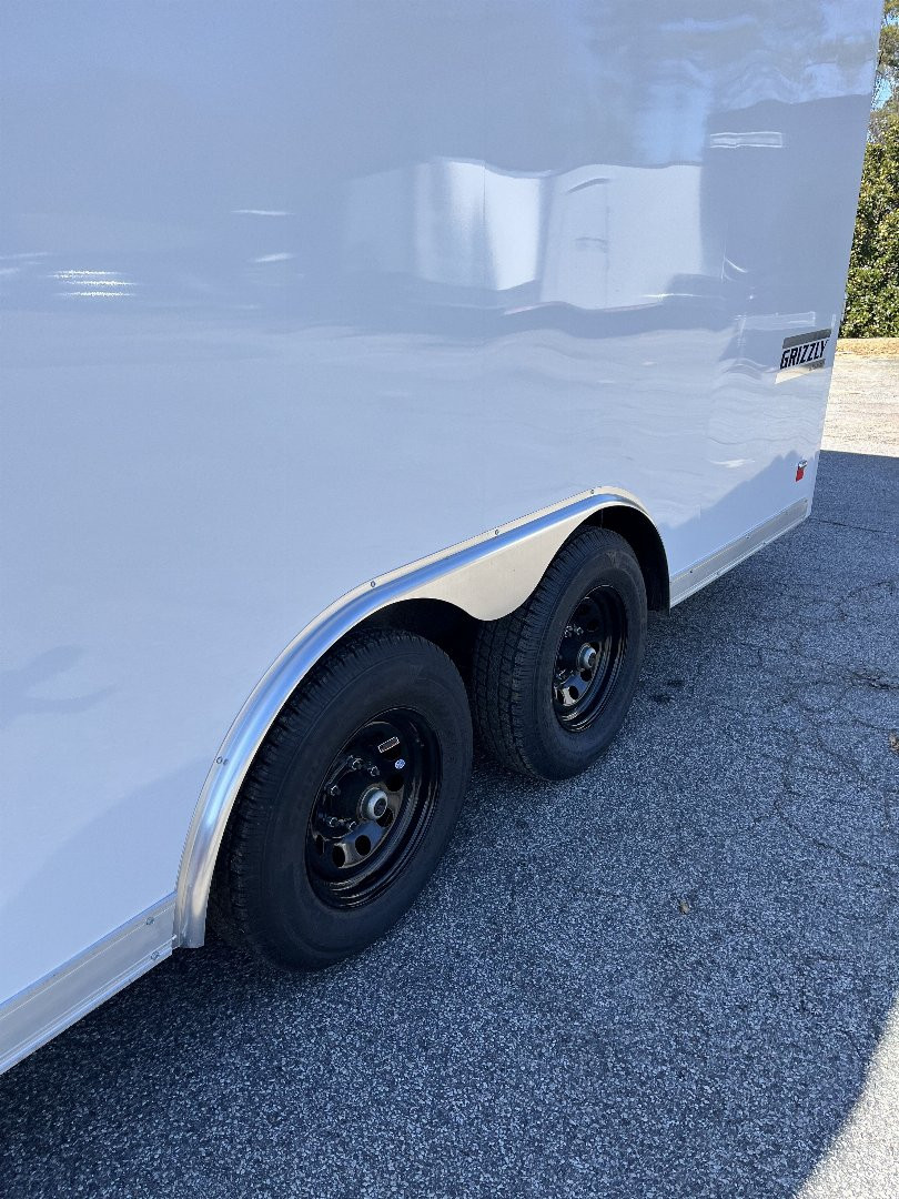New 2025 Haulmark 20' Grizzly Office Trailer