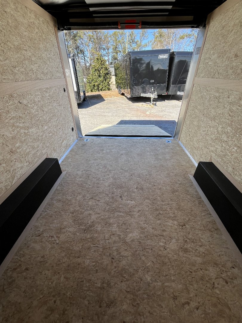 New 2025 Haulmark 20' Grizzly Office Trailer