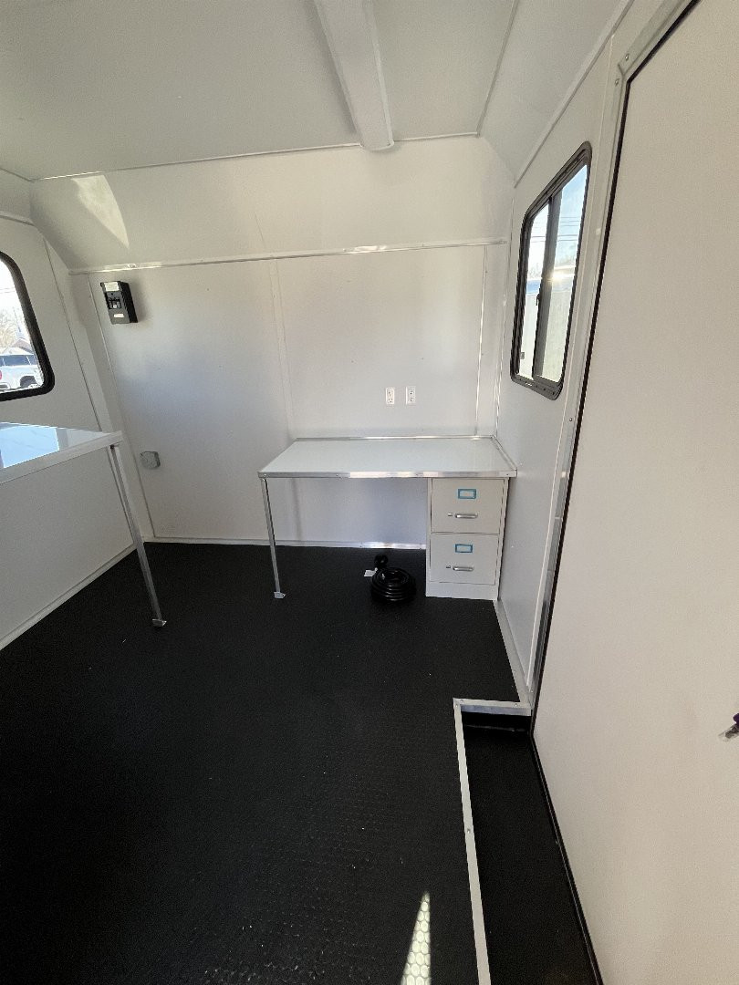 New 2025 Haulmark 20' Grizzly Office Trailer