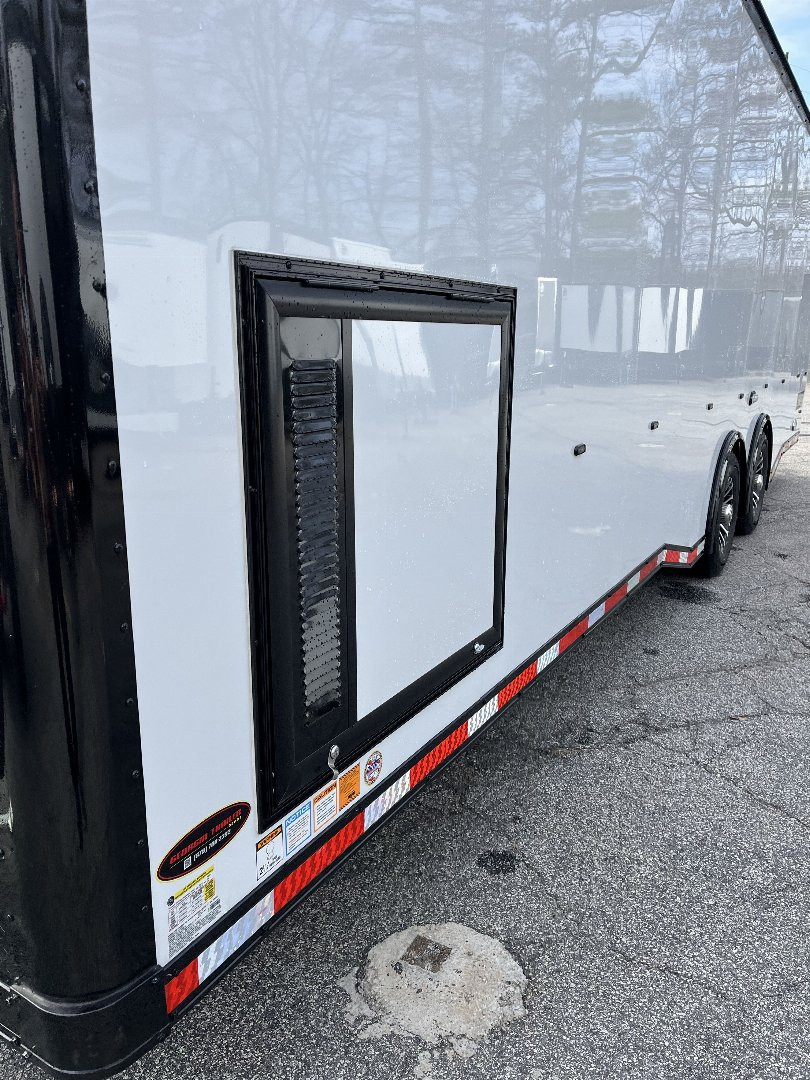 New 2025 Haulmark 28 EDGE Race Trailer - Turbo PKG