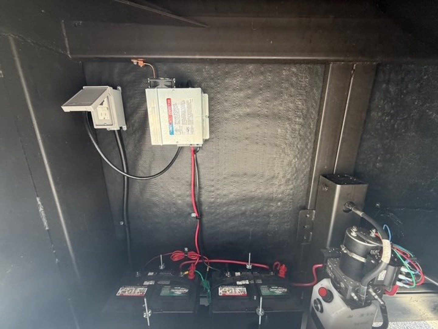 New 2025 Vintage Trailers 8.5x48 Race Trailer with Bathroom