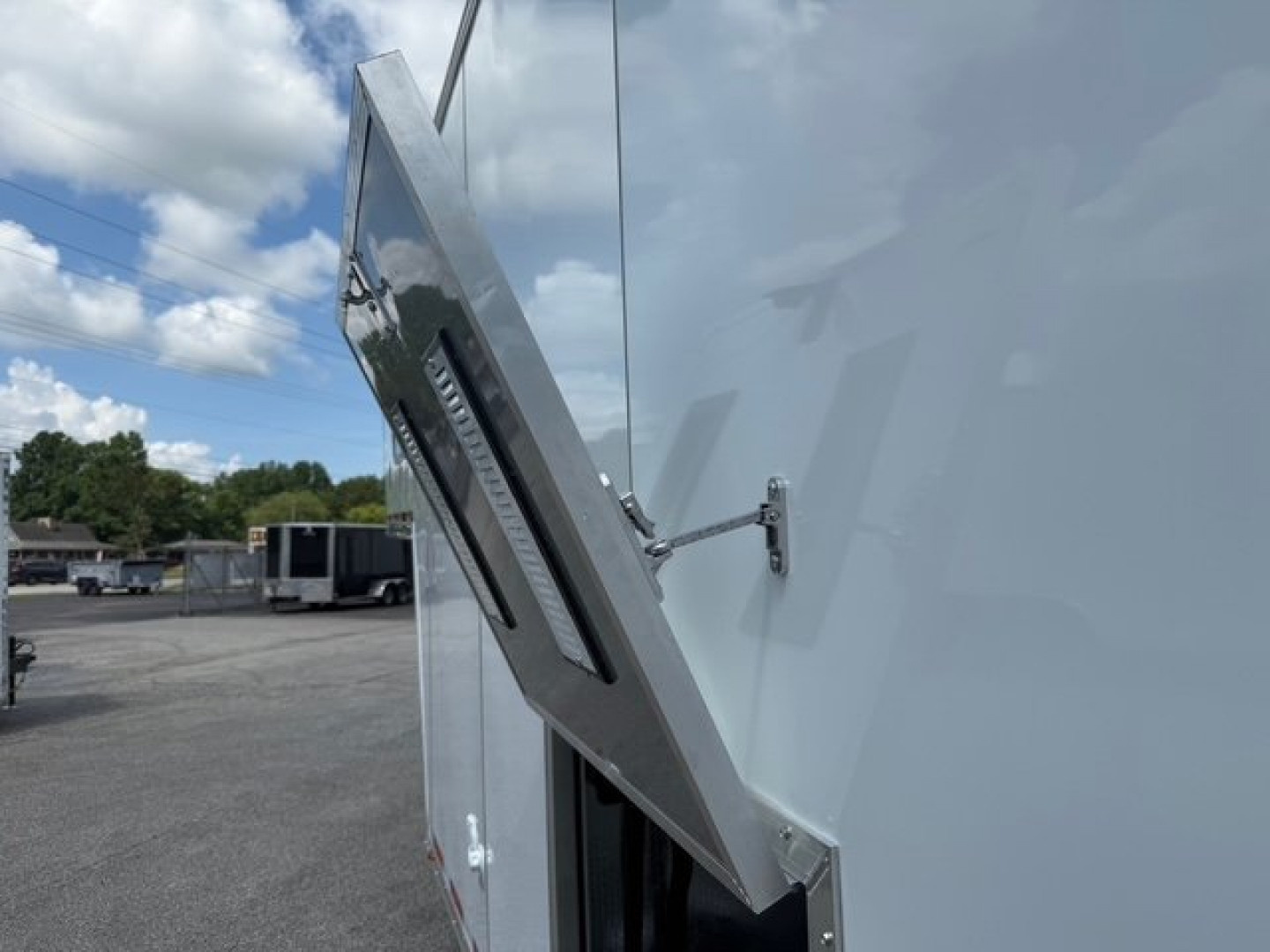 New 2025 Vintage Trailers 8.5x48 Race Trailer with Bathroom