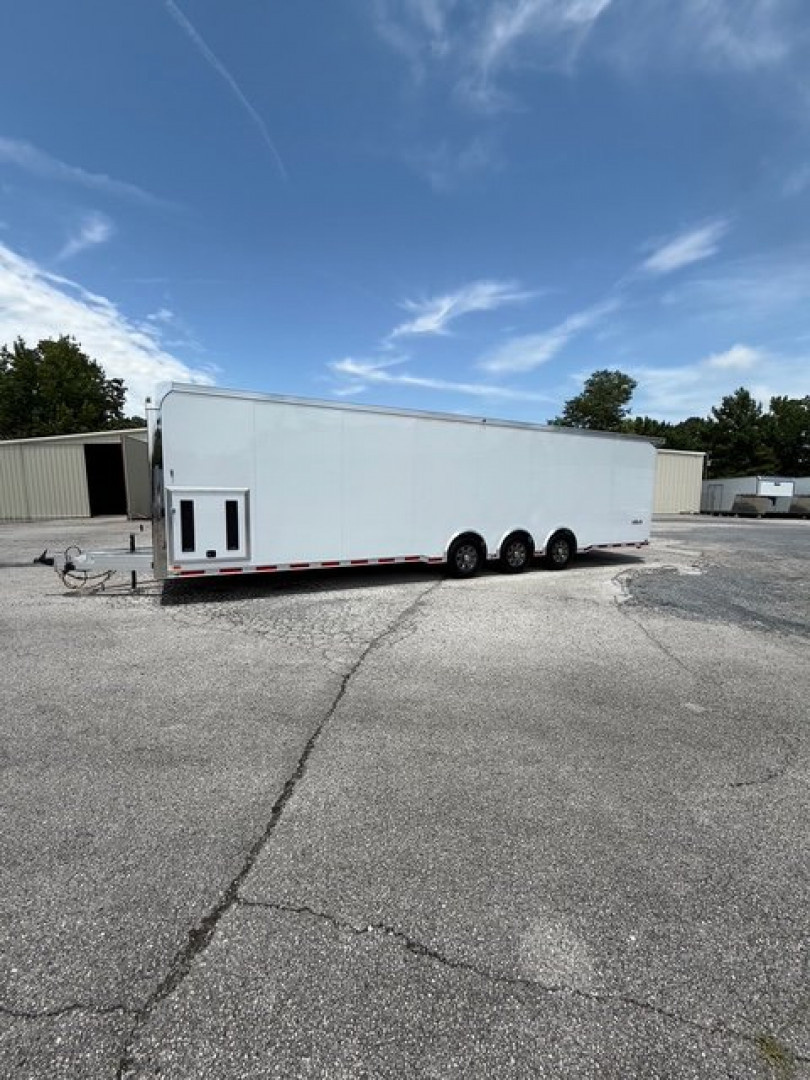 New 2025 INTECH 8.5 X 32 RACE TRAILER