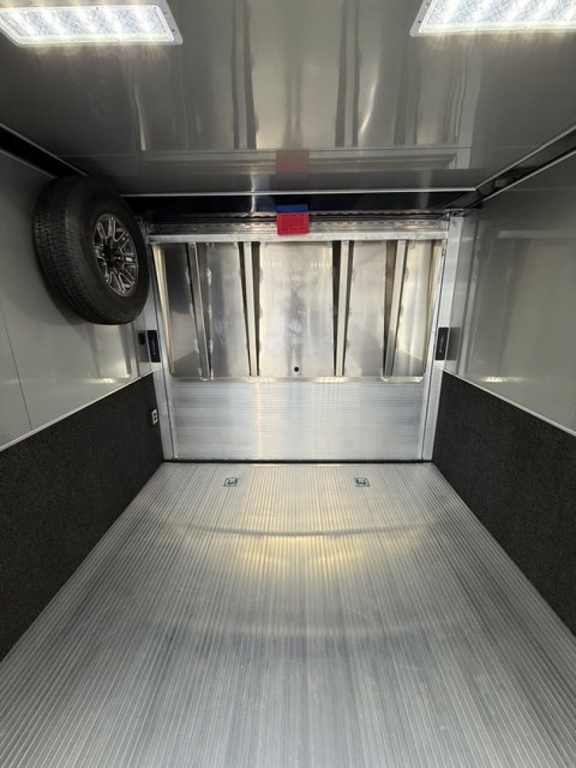 New 2025 INTECH 8.5 X 32 RACE TRAILER