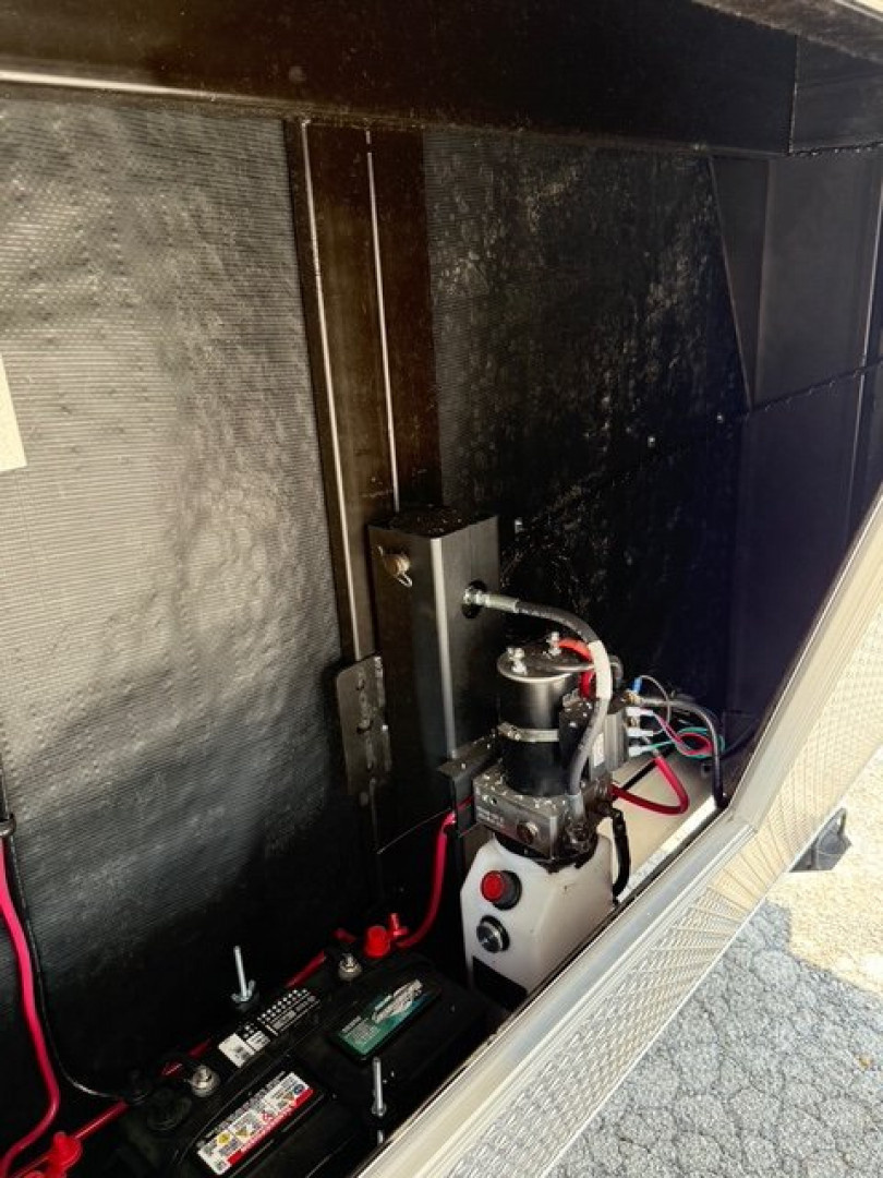 New 2025 Vintage Trailers 8.5x48 Race Trailer with Bathroom