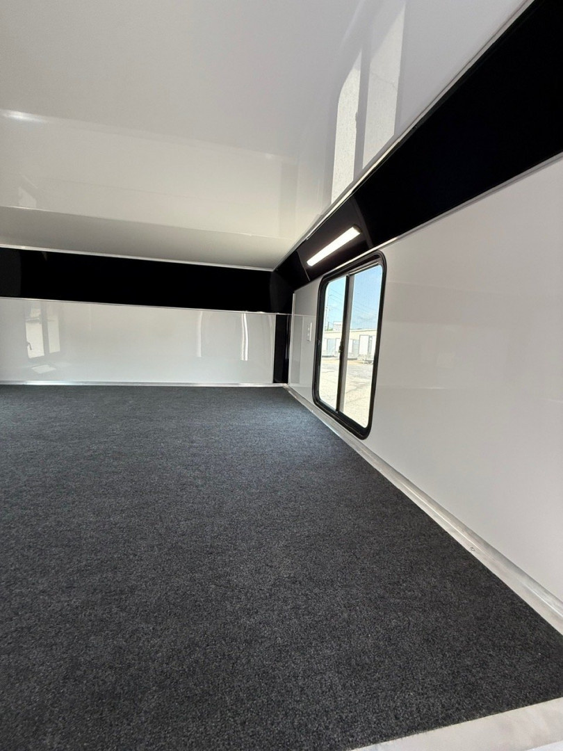 New 2025 RC Trailers 8.5x44 Race Trailer with Bathroom