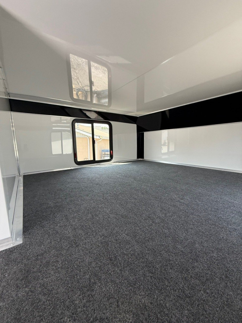 New 2025 RC Trailers 8.5x44 Race Trailer with Bathroom