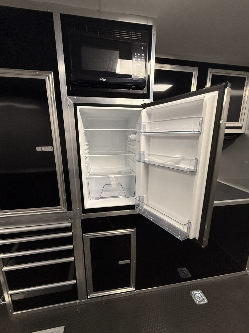 New 2025 Vintage Trailers 8.5x53 Race Trailer With Bathroom