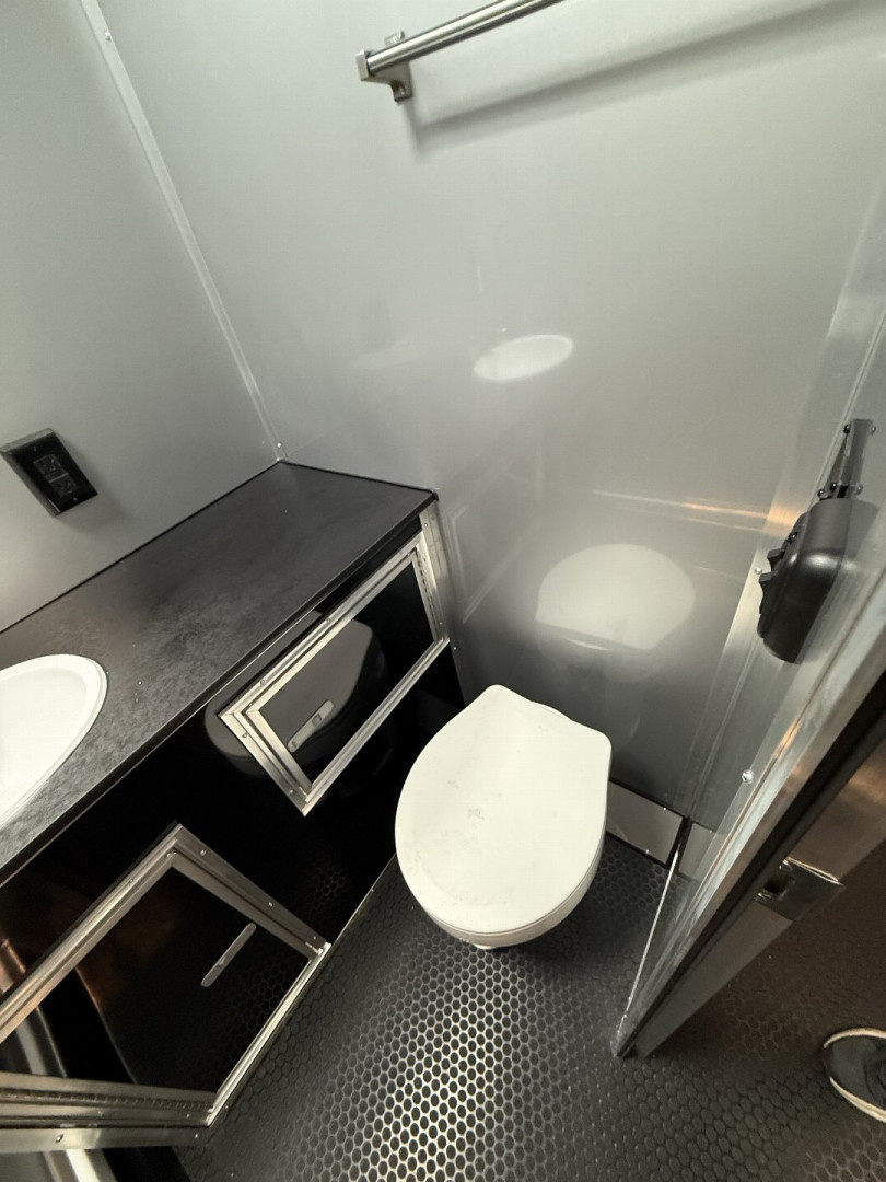 New 2025 Vintage Trailers 8.5x53 Race Trailer With Bathroom