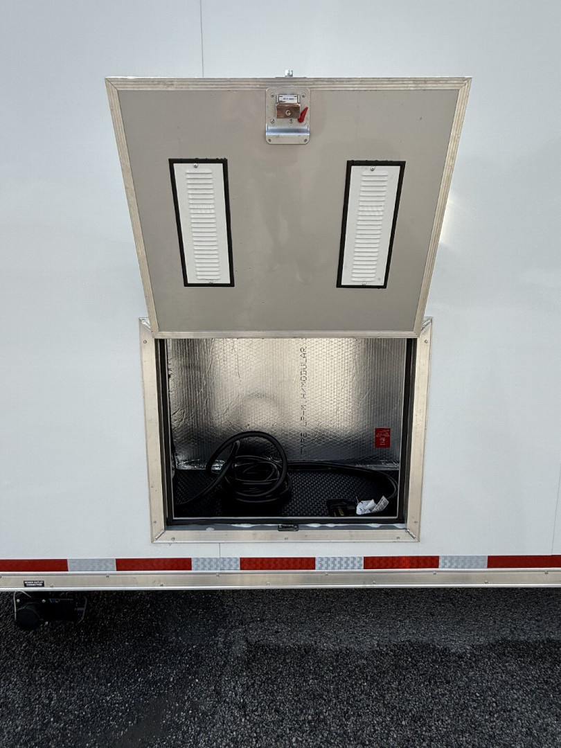 New 2025 Vintage Trailers 8.5x53 Race Trailer With Bathroom