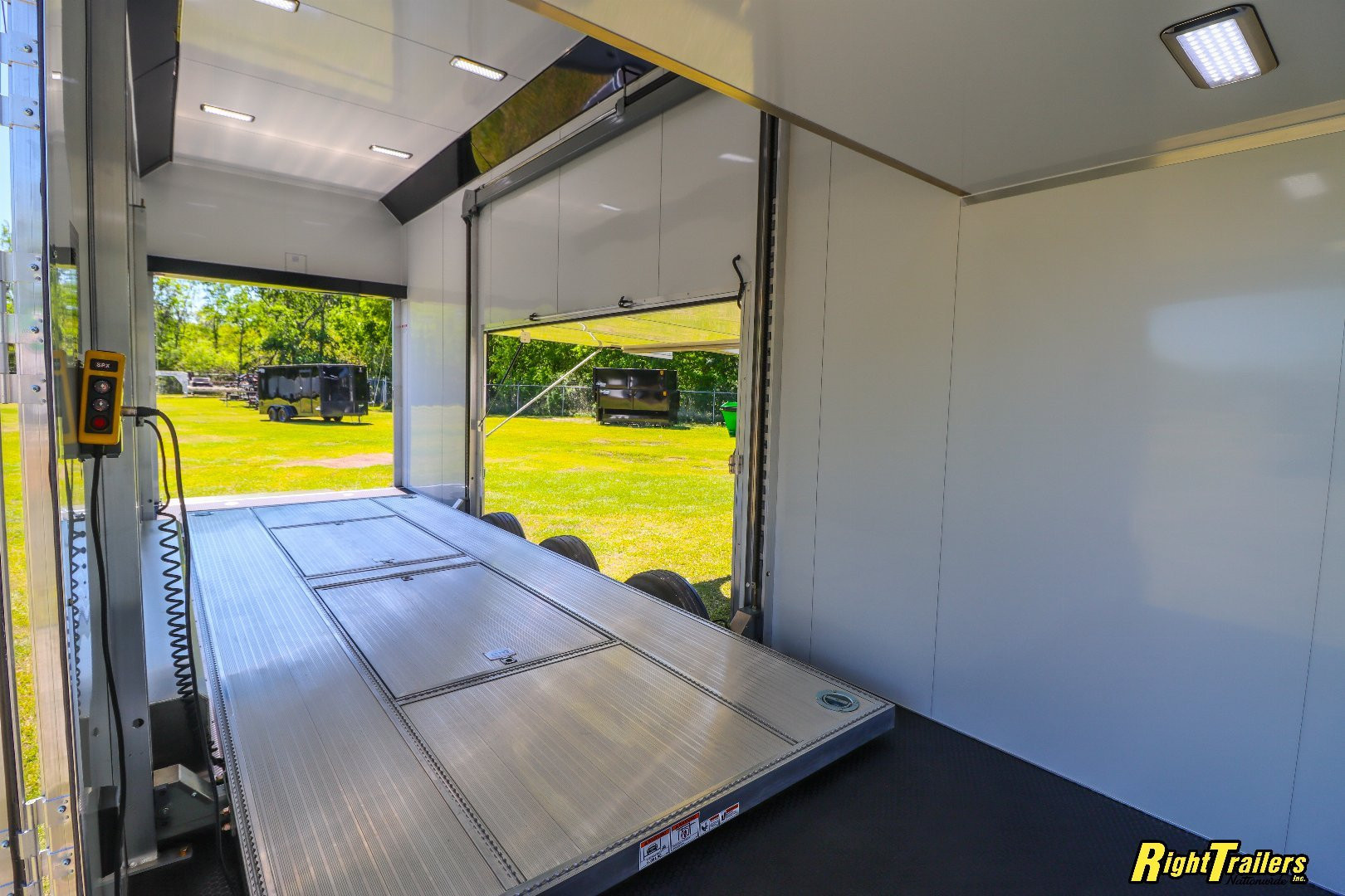 New 2025 8.5x30 ATC Stacker ROM800