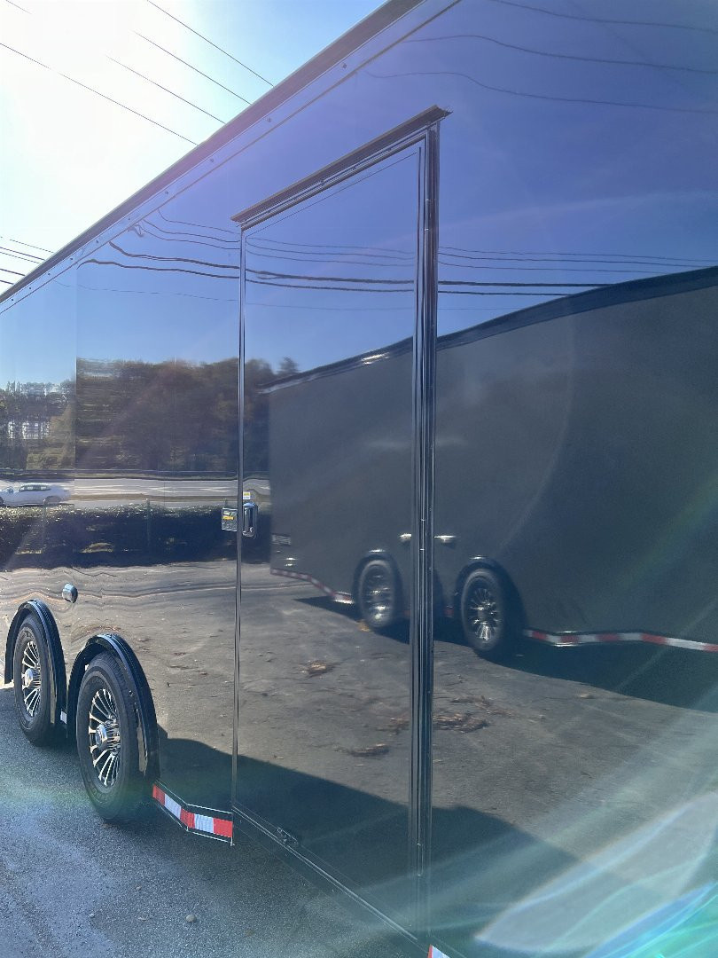 New 2025 Haulmark 20' EDGE Race Trailer, Polycor, 12K GVWR, Undercoated Frame, Insulated