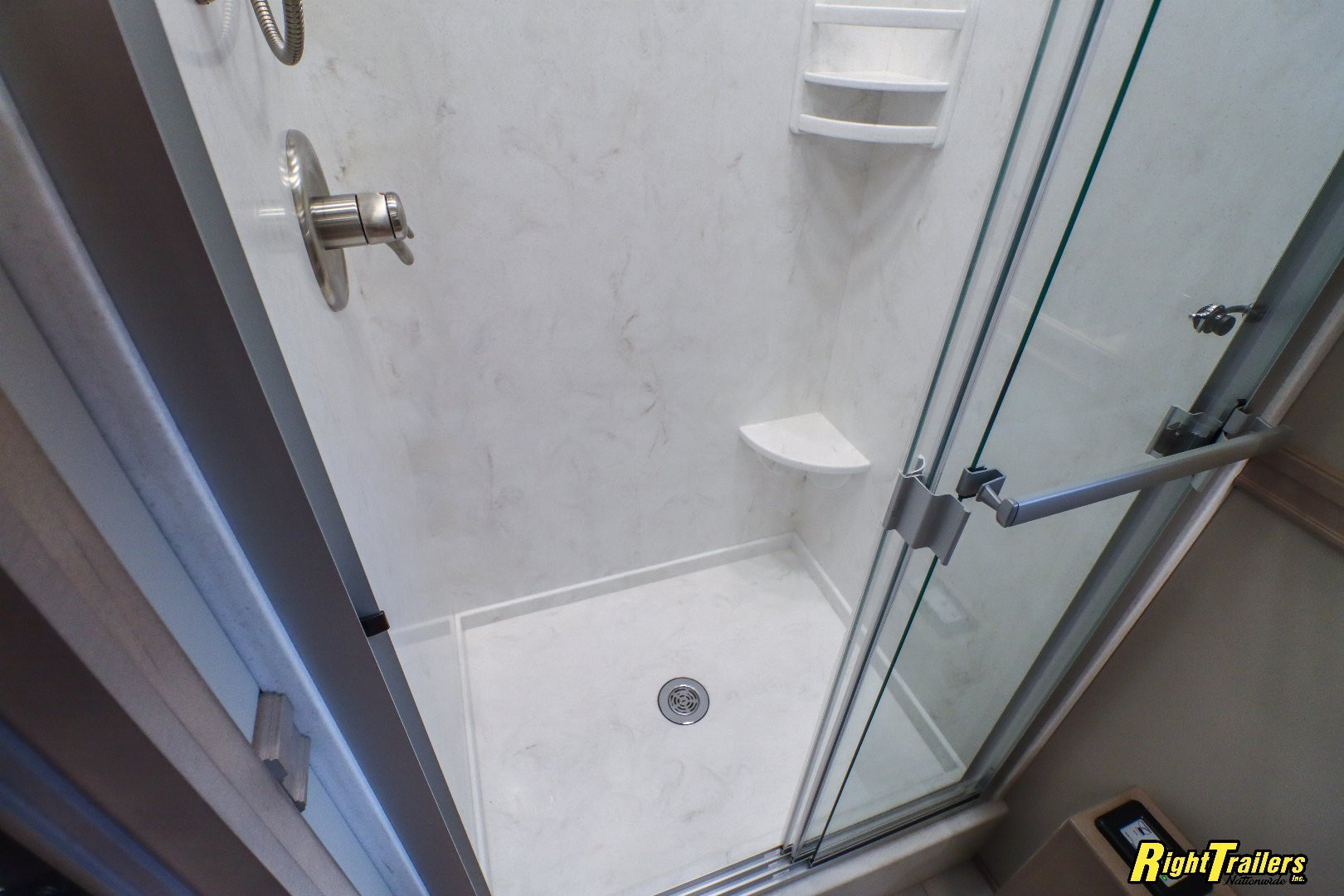 New 2026 Renegade RV Classic 45CBF with 2 Baths