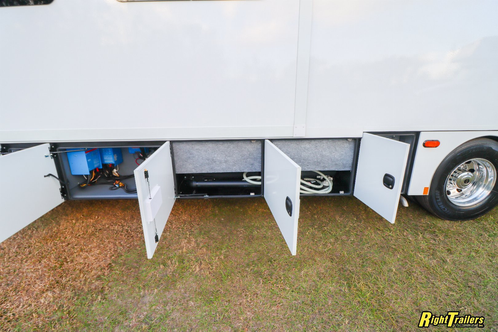 New 2026 Renegade RV Classic 45CBF with 2 Baths