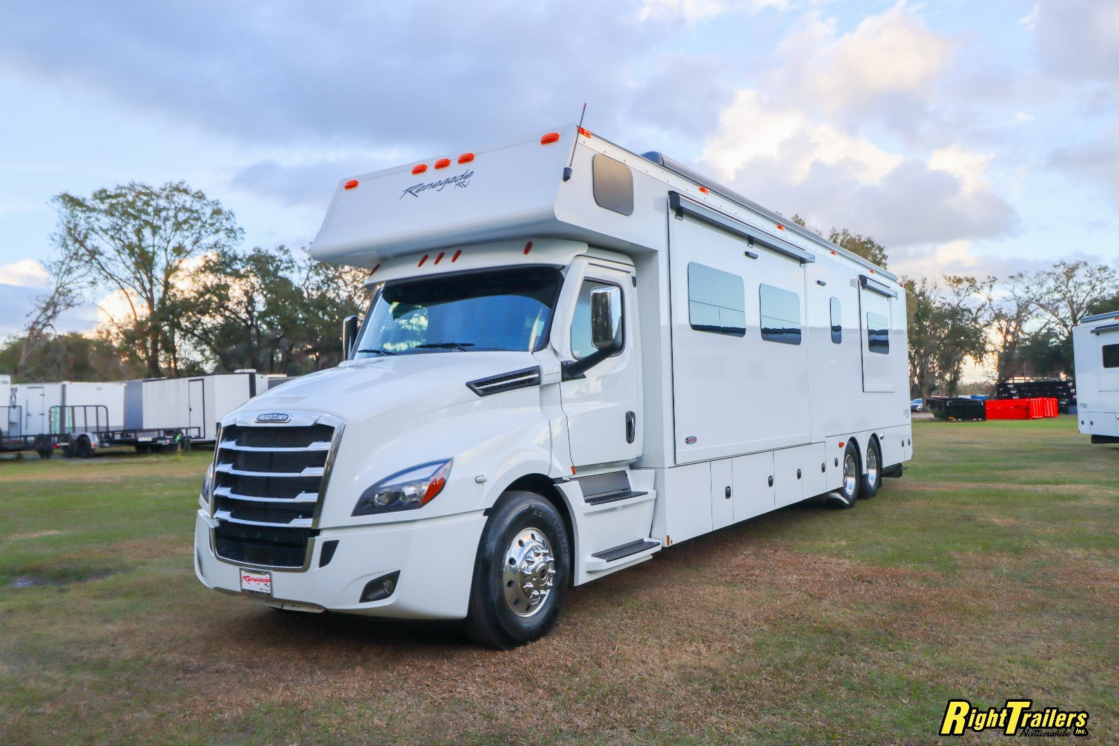 New 2026 Renegade RV Classic 45CBF with 2 Baths