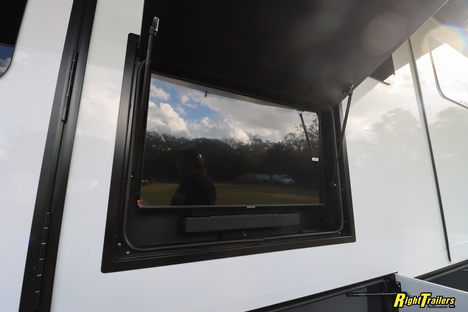 New 2026 Renegade RV 45CME With 2 Baths