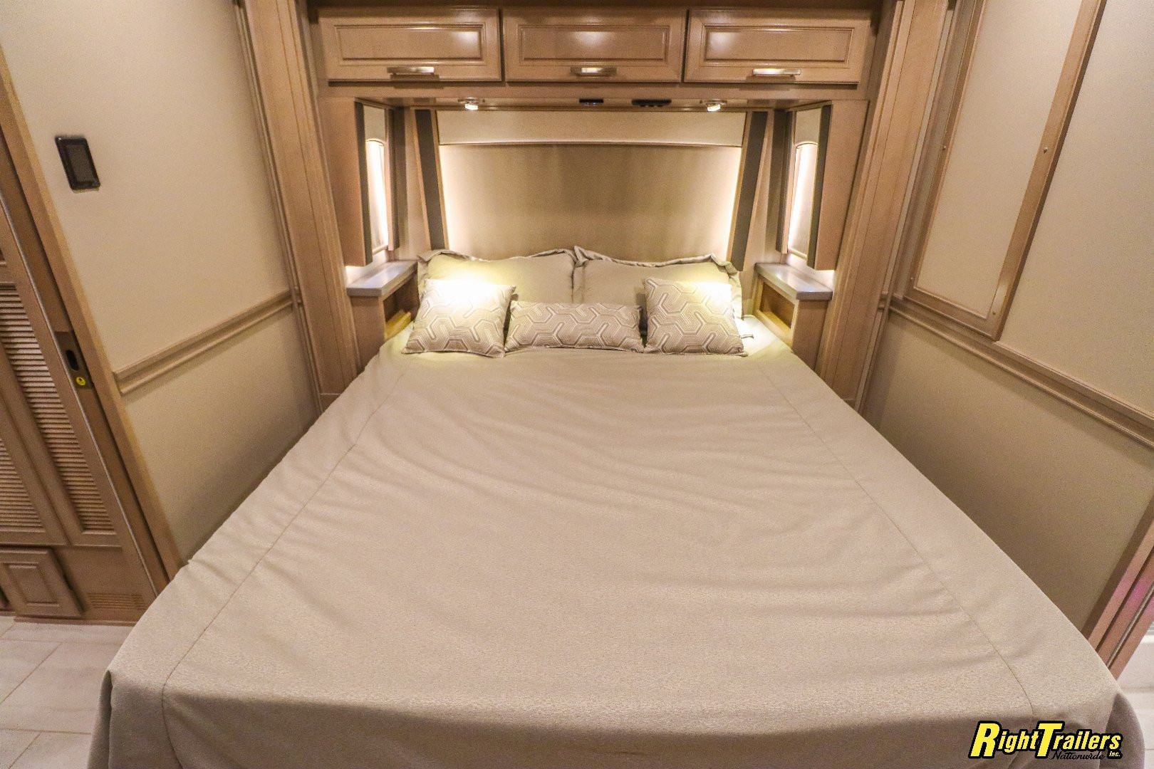 New 2026 Renegade RV 45CME With 2 Baths