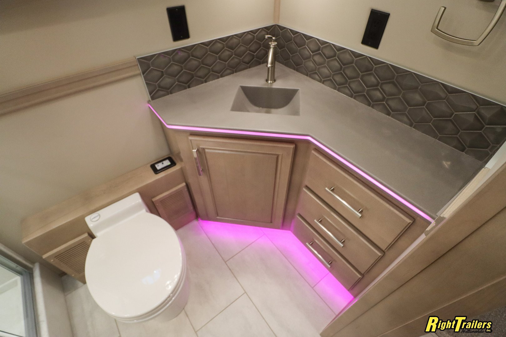 New 2026 Renegade RV 45CME With 2 Baths