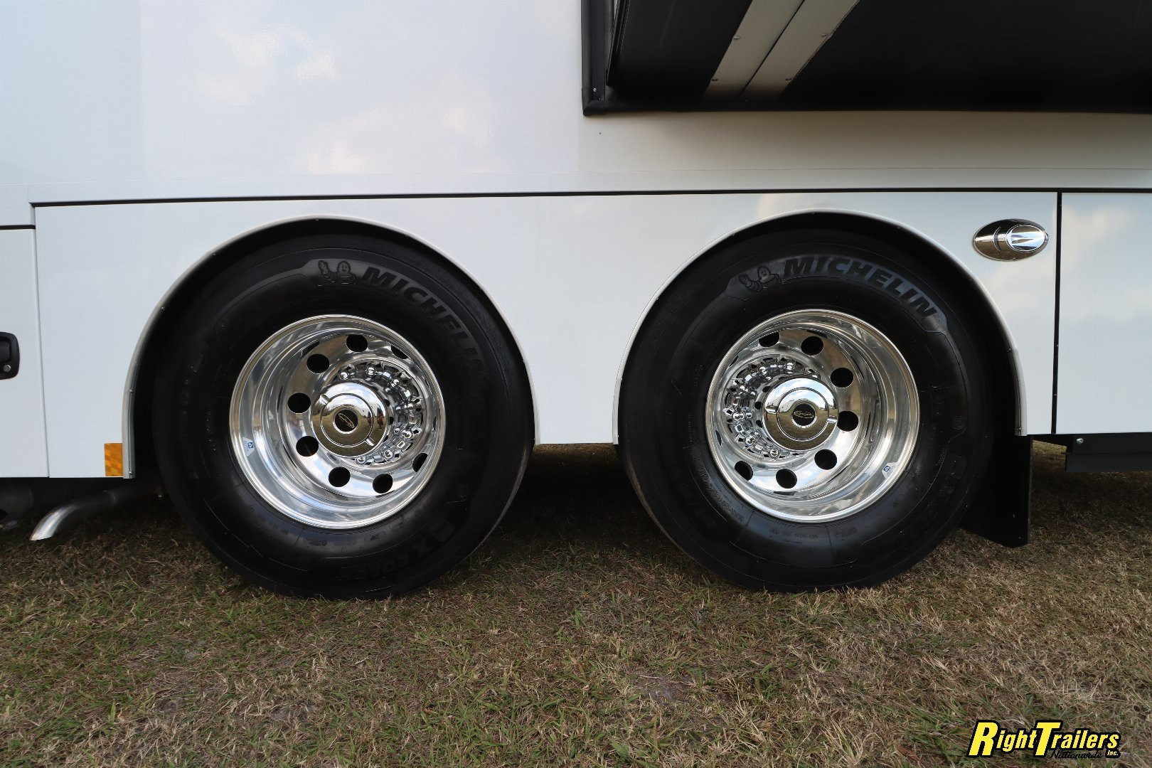 New 2026 Renegade RV 45CME With 2 Baths