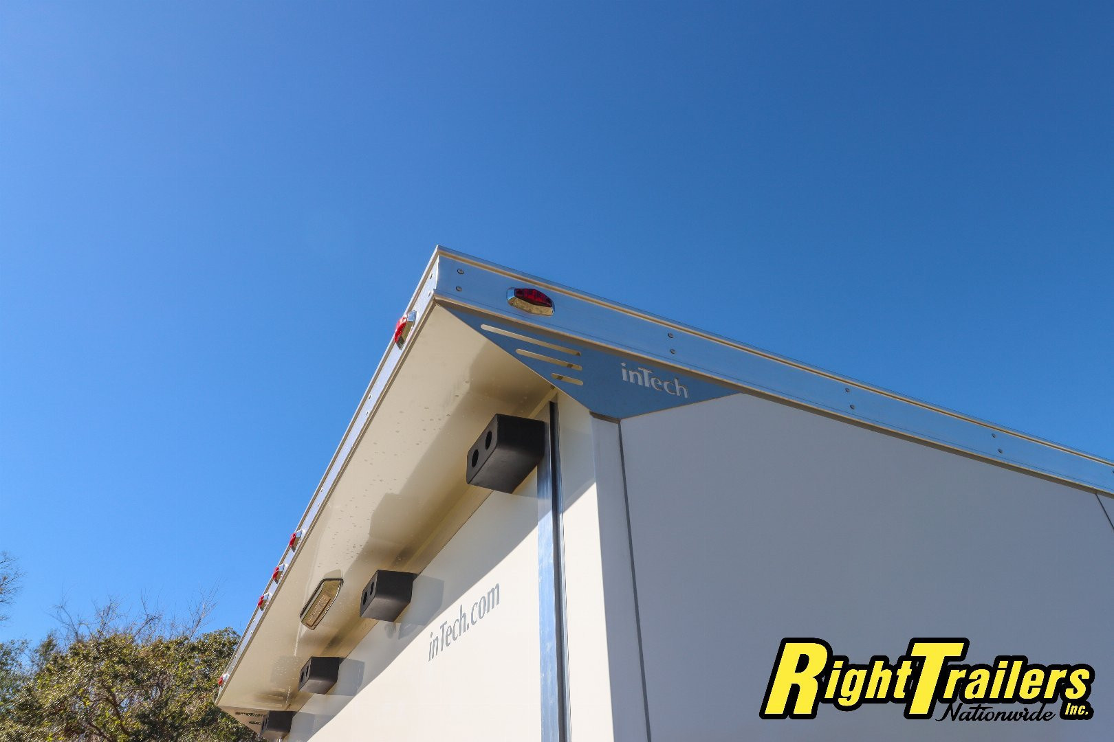 New 2025 inTech 8.5x28 Race Trailer